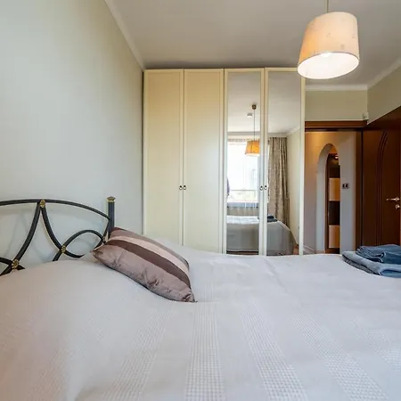 公寓 Elegant Aristocratic 2 Bdrm Flat, Location *