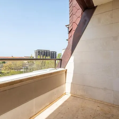 Apartment Elegant Aristocratic 2 Bdrm Flat, Location Sofia