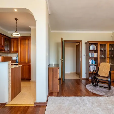 Elegant Aristocratic 2 Bdrm Flat, Location Apartment Sofia
